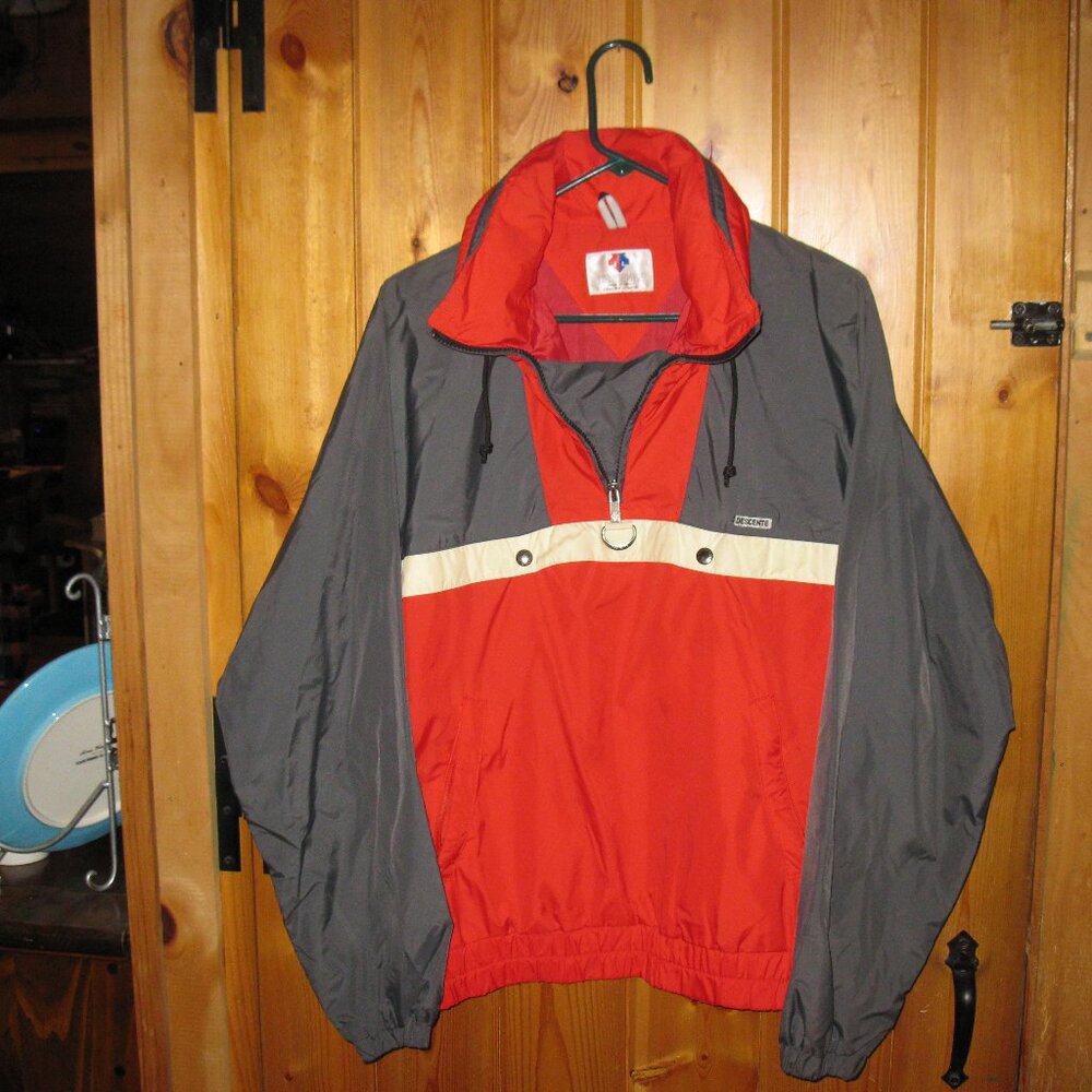 Descente windbreaker jacket